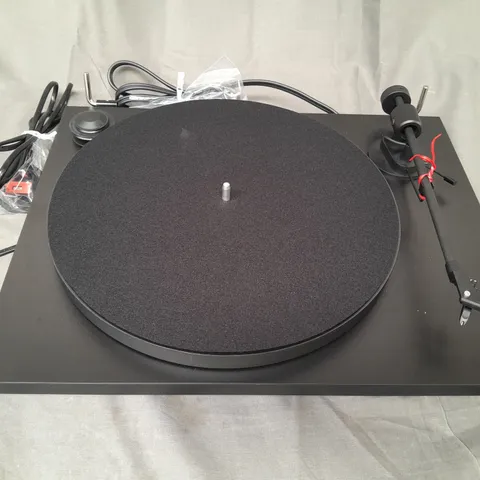 PROJECT PRIMARY E BLACK TURNTABLE