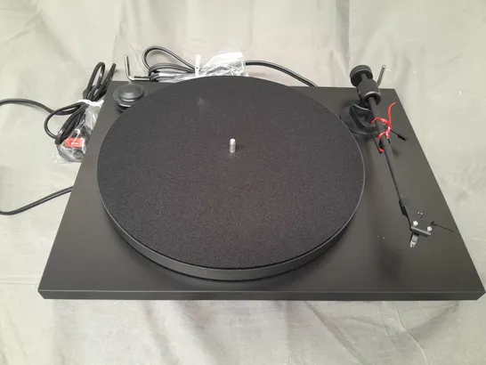 PROJECT PRIMARY E BLACK TURNTABLE