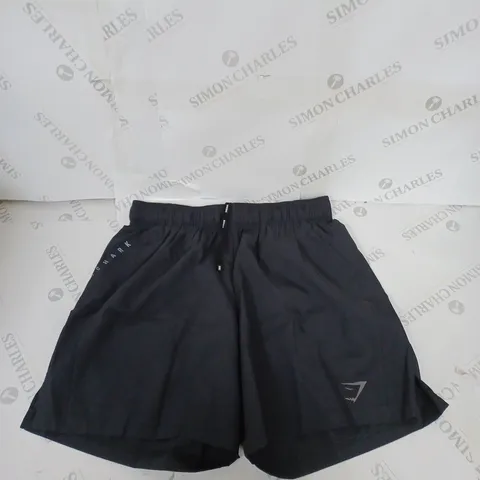 GYMSHARK TRAINING SHORTS SIZE M