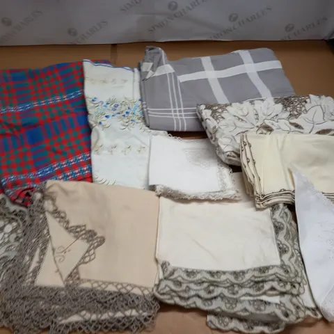 LARGE QUANTITY OF ASSORTED HOME FABRIC ITEMS 