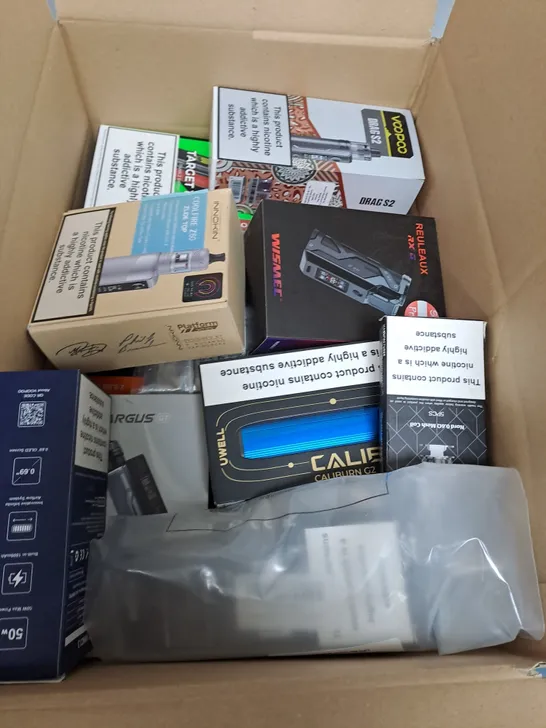 BOX OF APPOROXIMATELY 15 ASSORTED E-CIGARATTES TO INCLUDE VAPEROSSO , SMOK, INNOKIN ETC.