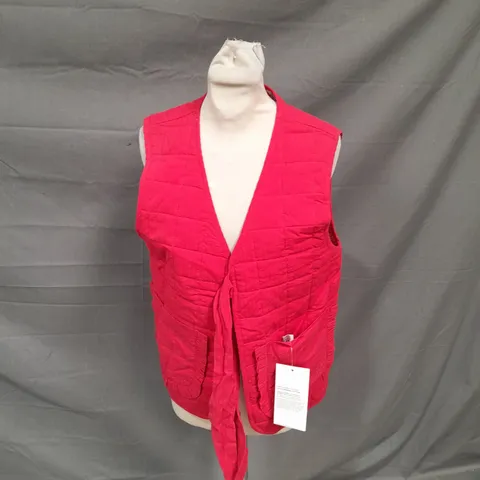 DAMSON MADERSON REVERSIBLE TIE GILET - RED RUFFLE // SIZE: 12 UK