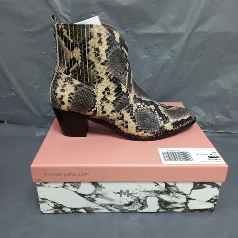 MODA IN PELLE ANNIEE SNAKE PRINT BOOTS SIZE 8