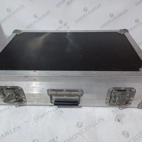 LARGE HEAVY DUTY METAL STORAGE CASE