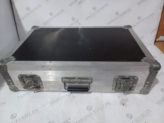 LARGE HEAVY DUTY METAL STORAGE CASE