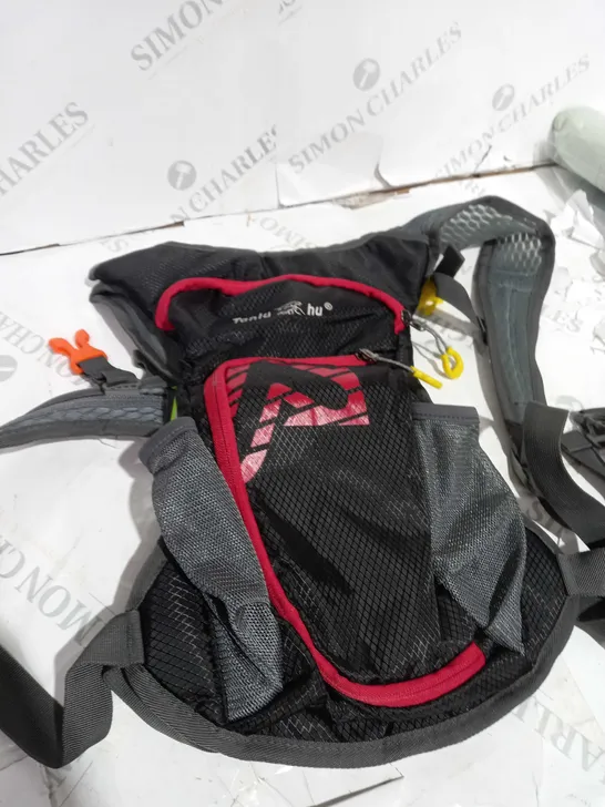 MOCHILA TREKKING CAMELLBACK TANLU HU