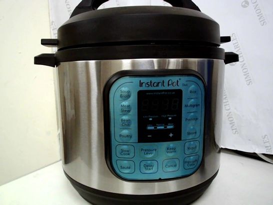 INSTANT POT DUO 7 IN 1 PRESSURE COOKER