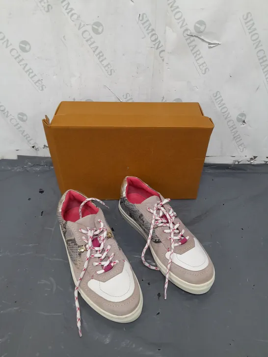 BOXED PAIR OF WHITE STUFF PINK/BROWN SNAKE PRINT TRAINERS SIZE 6