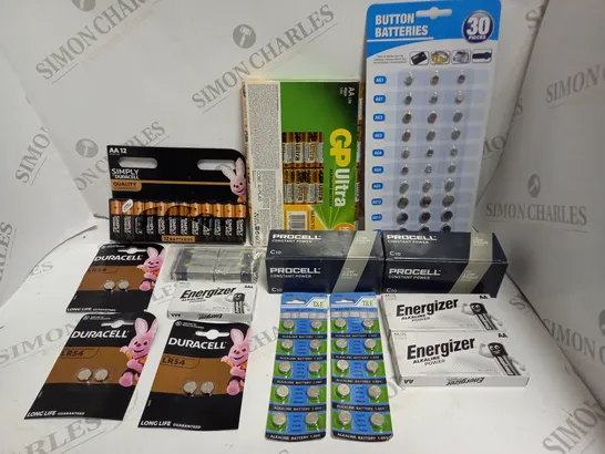 APPROXIMATELY 50 ASSORTED BATTERY PRODUCTS TO INCLUDE CELL BATTERIES, AA, 9V ETC	