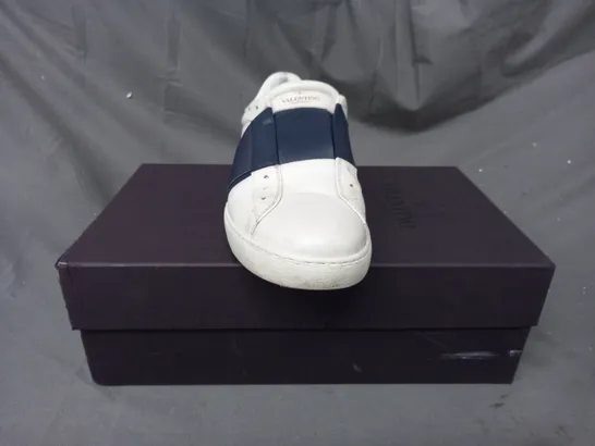 BOXED PAIR OF VELENTINO GARAVANI SNEAKERS IN WHITE/NAVY EU SIZE 41