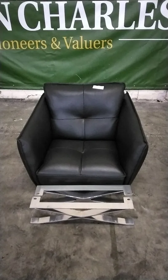 QUALITY ITALIAN DESIGNER SEVILLE BLACK LEATHER ARMCHAIR WITH CHROME LEGS