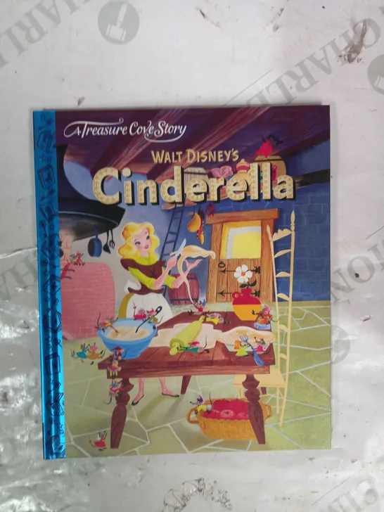 LOT OF APPROXIMATELY 10 TREASURE COVE STORY WALT DISNEY CINDERELLA BOOKS