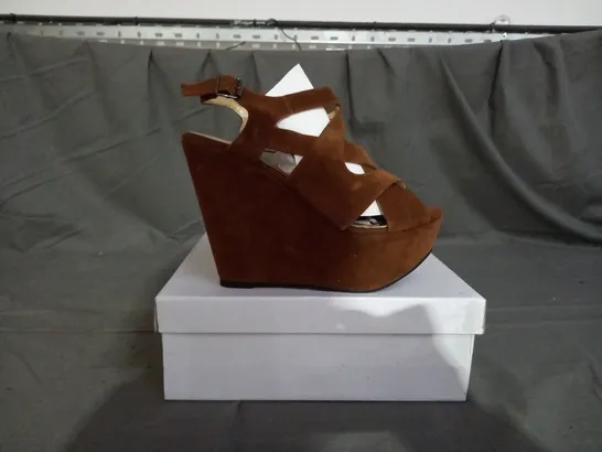 APPROXIMATELY 10 BOXED PAIR OF KOI BROWN SUEDE WEDGE SANDALS IN VARIOUS SIZES TO INCLUDE SIZE 5 