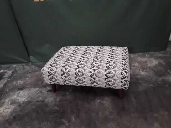 QUALITY GEOMETRIC PATTERNED FOOTSTOOL 