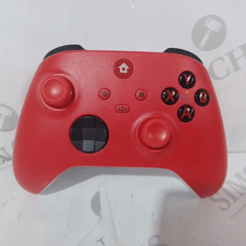 BOXED UNBRANDED VIDEO GAME CONTROLLER COMPATIBLE WITH XBOX ONE IN RED