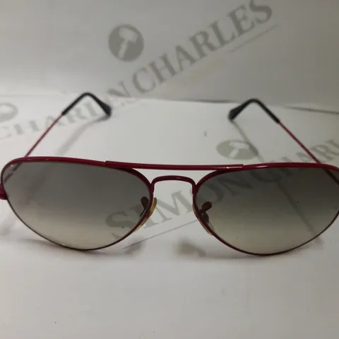 RAY BAN RB3025 AVIATORS IN RED