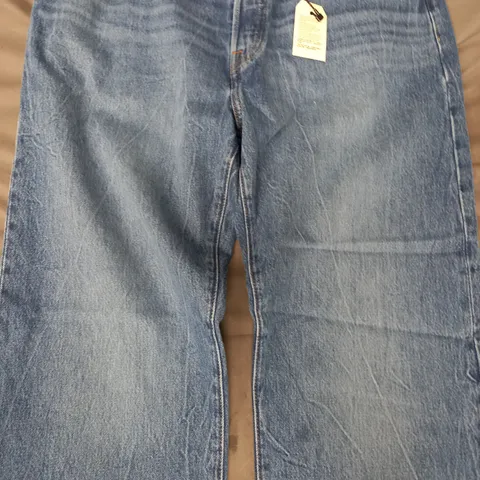 LEVI'S 501 '90S STRAIGHT LEG JEANS IN BLUE SIZE 32/30