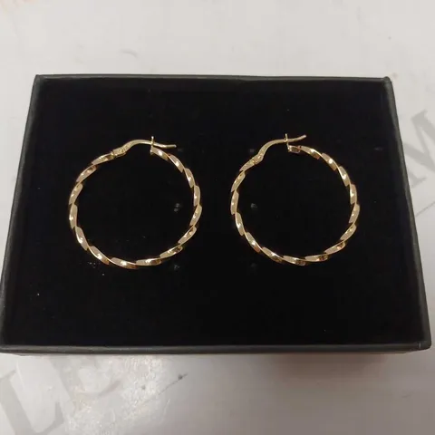 THE LOVE SILVER COLLECTION STERLING SILVER GOLD PLATED TWIST HOOP EARRINGS 