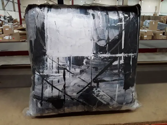 ABSTRACT SQUARE THROW CUSHION WITH FILLING 