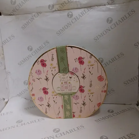 BAYLIS & HARDING KEEPSAKE BOX 