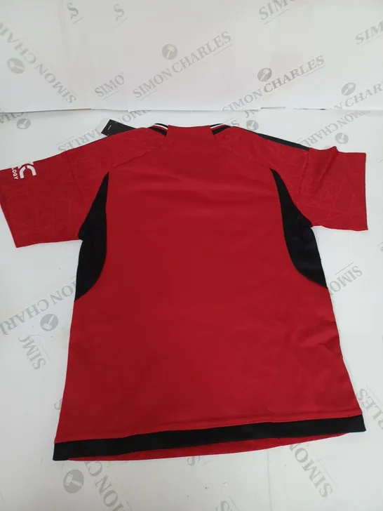 MANCHESTER UNITED FC HOME SHIT AND SHORTS SIZE 22