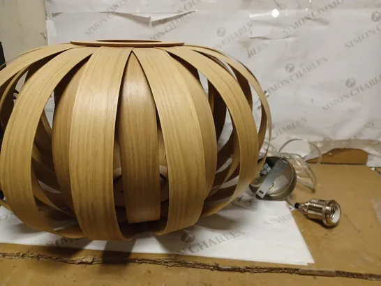 WOODEN LIGHT SHADE 