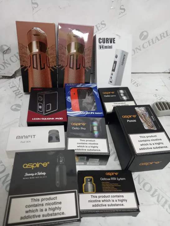 BOX OF APPROXIMATELY 10 ASSORTED E-CIG PRODUCTS TO INCLUDE ASPIRE, OXVA, VAPORESSO ETC