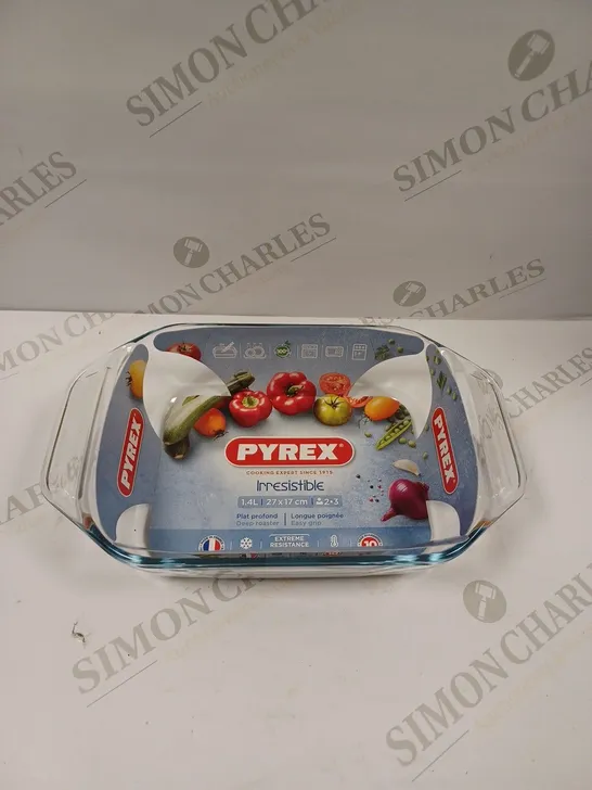 SET OF 3 PYREX IRRESISTABLE DEEP ROASTERS