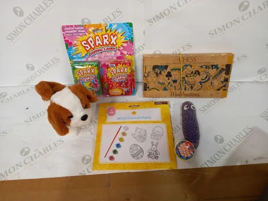 BOX OF APPROX 30 ASSORTED TOYS TO INCLUDE - TOY DOG, GLITTER SQUISHY POOP, SPARX POPPING CANDY ETC