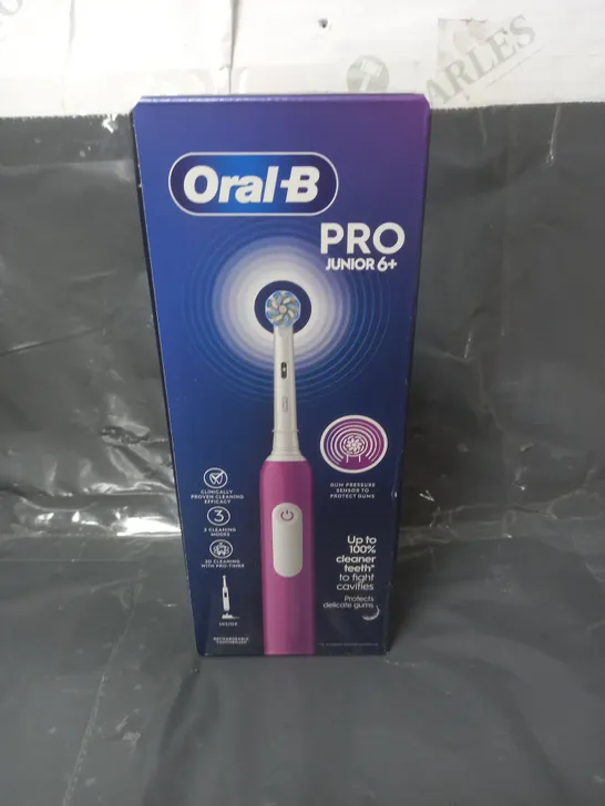 BOXED AND SEALED ORAL B PRO JUNIOR 6+ ELECTRIC TOOTHBRUSH