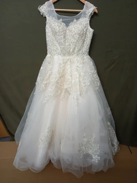 EMBROIDERED NET OVERLAY IVORY WEDDING DRESS - SIZE UNSPECIFIFED