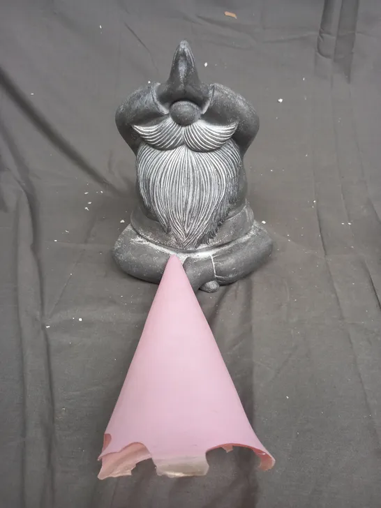 MY GARDEN STORIES SOLAR LED YOGA GNOME - PINK