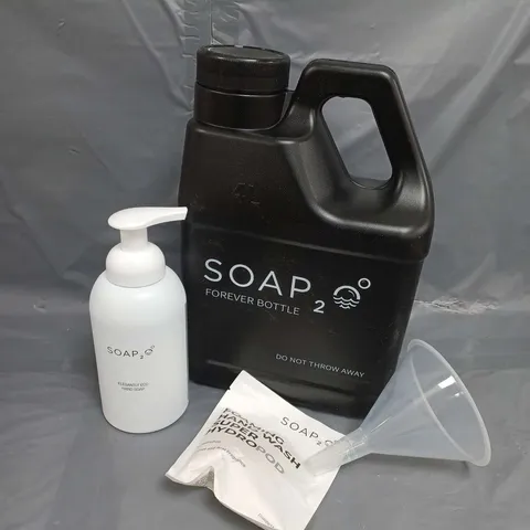 3 ASSORTED SOAP2O PRODUCTS TO INCLUDE 4-LITRE FOREVER BOTTLE AND FUNNEL, ELEGANTLY ECO HAND SOAP, FOAMING HANDWASH SUPER HYDROPOD  