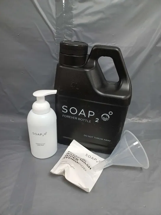 3 ASSORTED SOAP2O PRODUCTS TO INCLUDE 4-LITRE FOREVER BOTTLE AND FUNNEL, ELEGANTLY ECO HAND SOAP, FOAMING HANDWASH SUPER HYDROPOD  