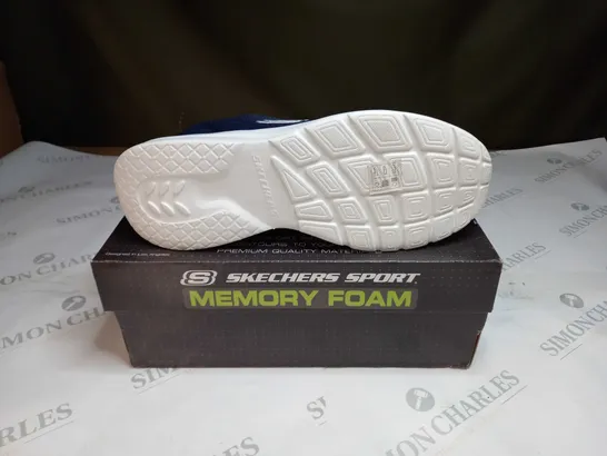 BOXED SKECHERS DYNAMIGHT 2 SETNER MENS TRAINERS SIZE 9