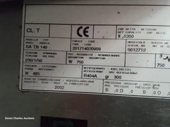 DOUBLES DOOR COMMERCIAL FRIDGE Model SA TN 140