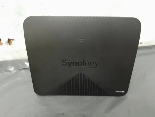 SYNOLOGY MR2200AC WIRELESS MESH ROUTER