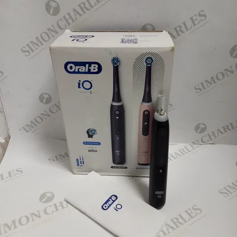 BOXED BRAUN IO SERIES 5 DUO RECHARGEABLE TOOTBRUSH 