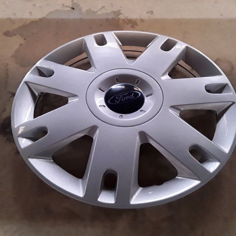 FORD WHEEL COVER 