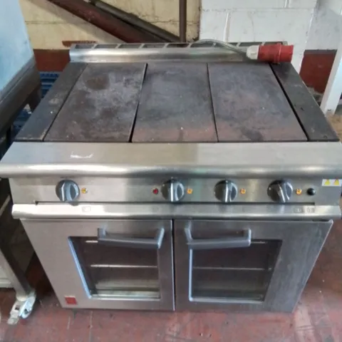 COMMERCIAL FALCON 3 PLATE ELECTRIC RANGE WITH CONVECTION OVEN