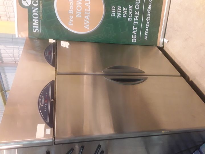 FG2TSS DOUBLE DOOR COMMERCIAL FISH FRIDGE 3194647Simon Charles Auctioneers