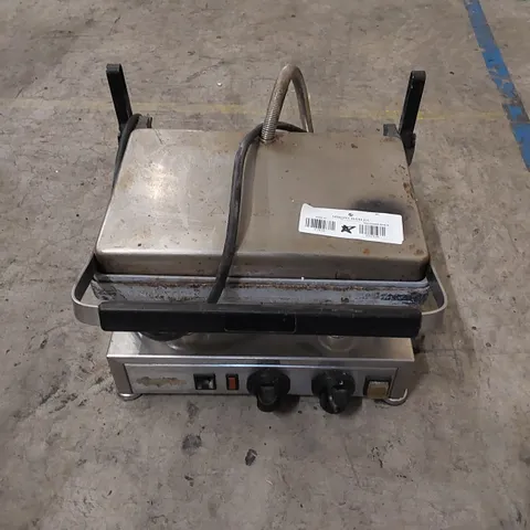 COMMERCIAL CG1 PANNINI GRILL