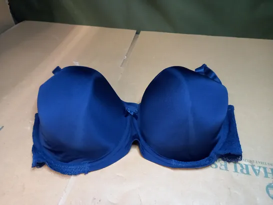 T-SHIRT BRA 40F