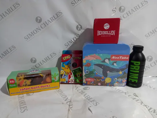 BOX OF APPROX 30 ASSORTED TOYS TO INCLUDE - UNO POKEMON - AIVA TOBA 108 PIECES - RUB A TUB TUB ECT