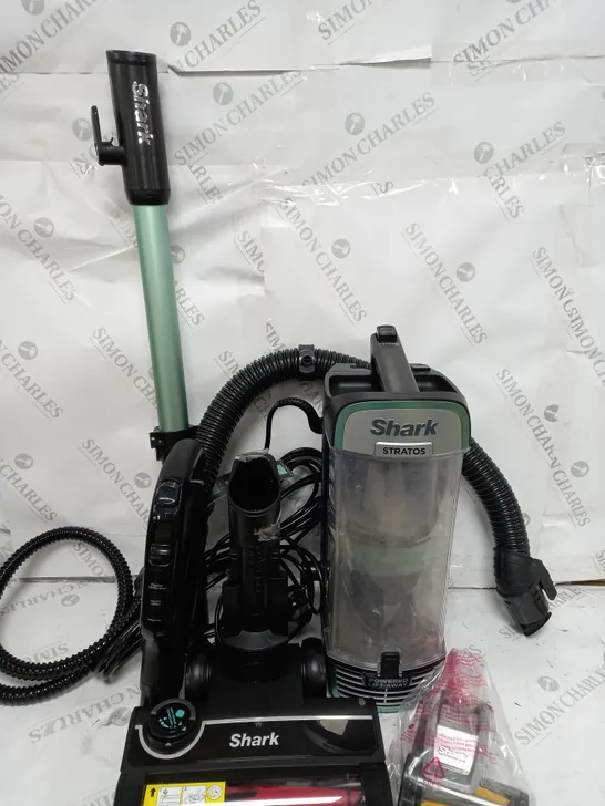 SHARK STRATOS UPRIGHT VACUUM CLEANER WITH PET-TOOL & CAR KIT NZ860UK - COLLECTION ONLY