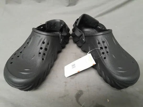 PAIR OF CROCS ECHO CLOGS IN BLACK UK SIZE M7/W8