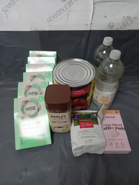 APPROXIMATELY 10 ASSORTED FOOD & DRINK ITEMS TO INCLUDE - H&B ZERO CARB NOODLES - MAGGI RICH TOMATO SAUCE - BARLEY CUP CEREAL DRINK - ETC - COLLECTION ONLY