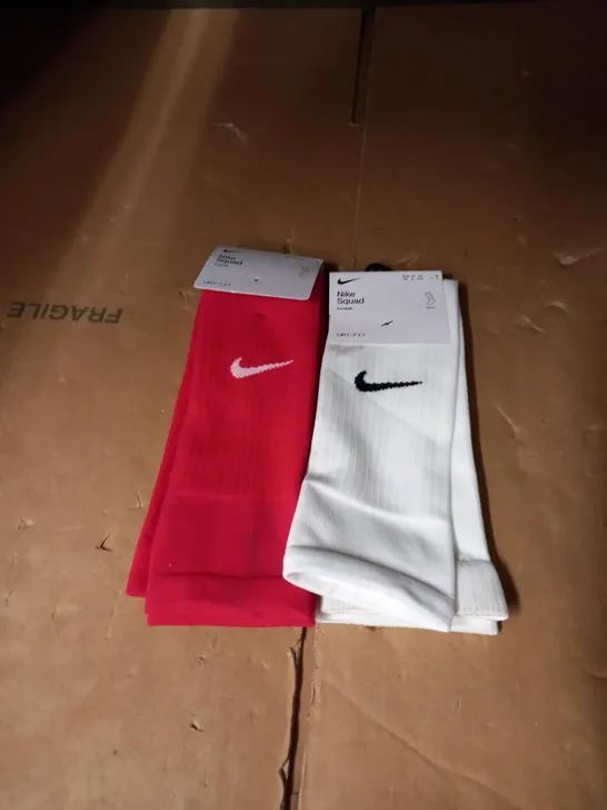 2 PARIS OF NIKE RED/WHITE SOCKS 