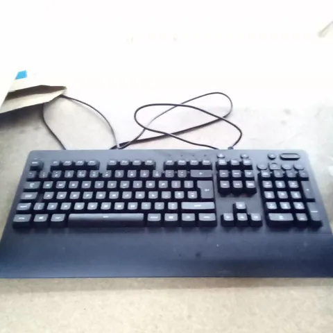 LOGITECH G213 WIRED GAMING KEYBOARD 