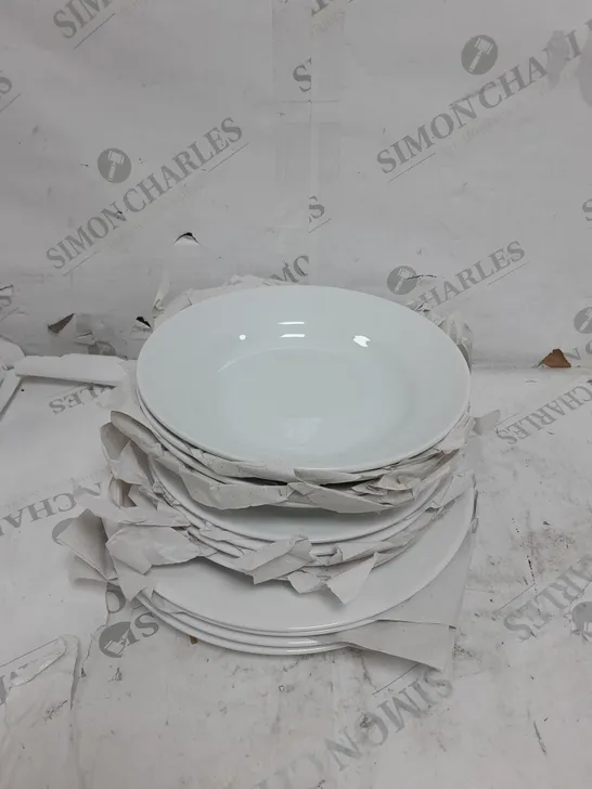 BOXED GEORGE HOME 12 PIECE DINNER SET IN WHITE INCLUDES 4 DINNER PLATES, 4 SIDE PLATES AND 4 BOWLS 